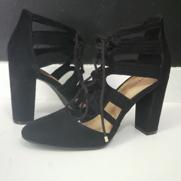 Christian Siriano heels - Picture 1 of 3
